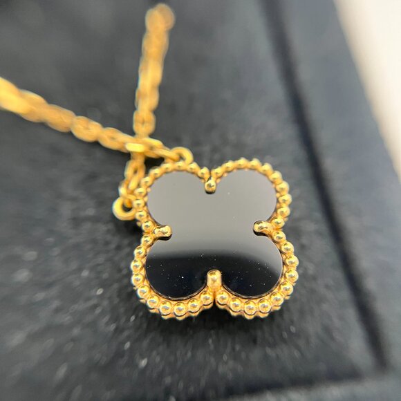 Authentic VCA Vintage Alhambra Black Onyx Pendant 18K YG Necklace - Picture 8 of 10